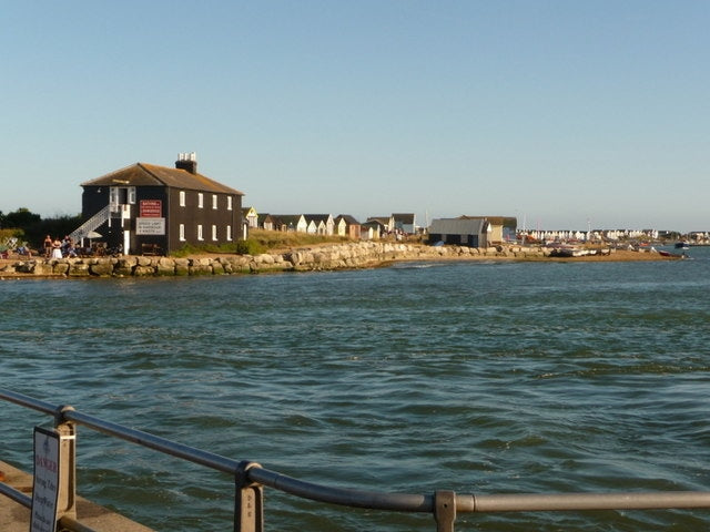 Photo 6x4 Mudeford: Mudeford Spit and the Black House The Black House sta c2010