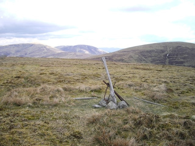 Photo 6x4 Hillshaw Head Glenbreck The summit of Hillshaw Head with Gather c2010