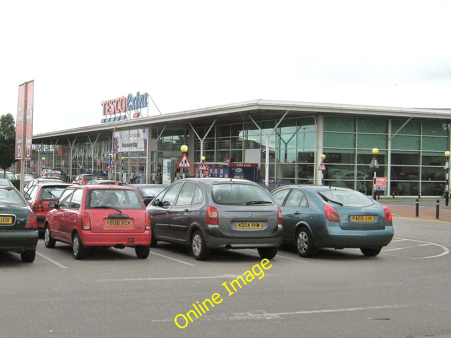 Photo 6x4 Tesco, Leyland c2010