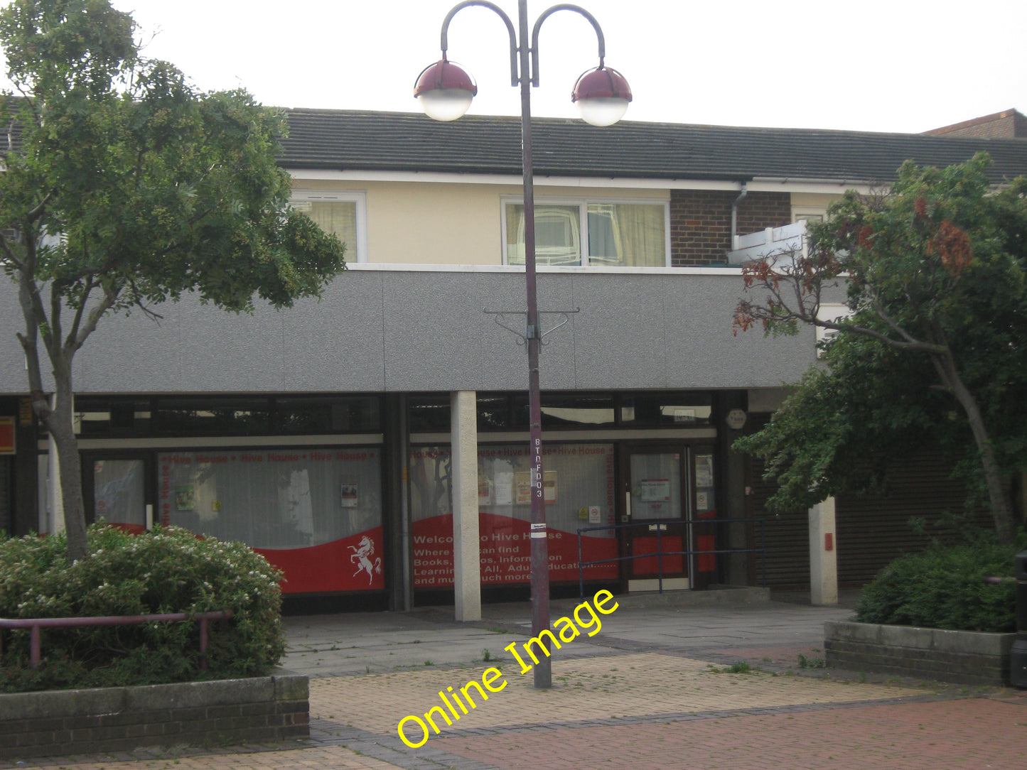 Photo 6x4 Hive House Northfleet Library and information point, part of Hi c2010