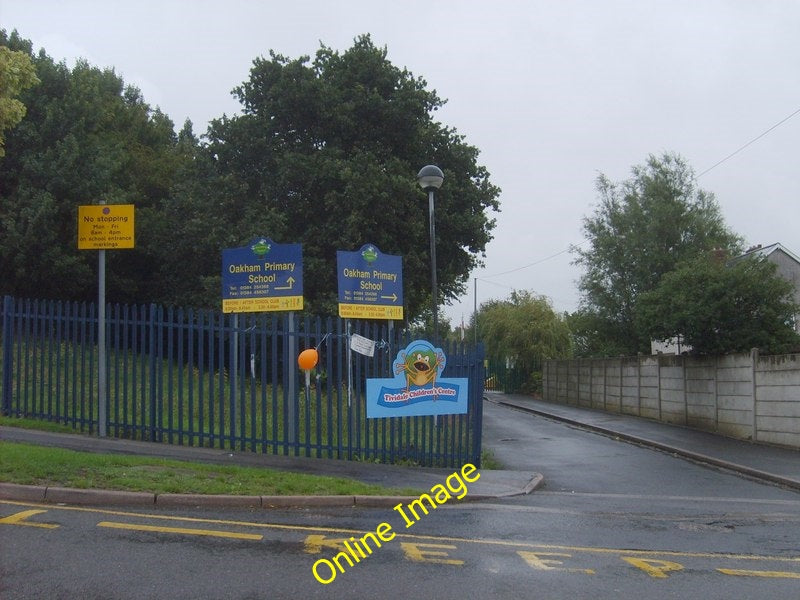 Photo 6x4 Oakham Primary Oldbury\/SO9888 The School entrance off Darbys H c2010