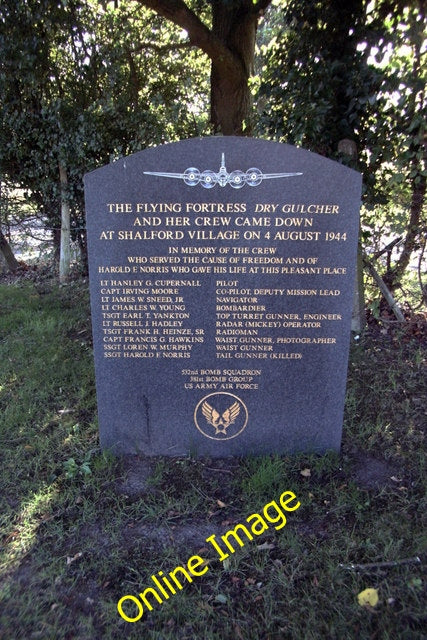 Photo 6x4 United States War Memorial, Shalford, Essex Rotten End\/TL7229 c2010