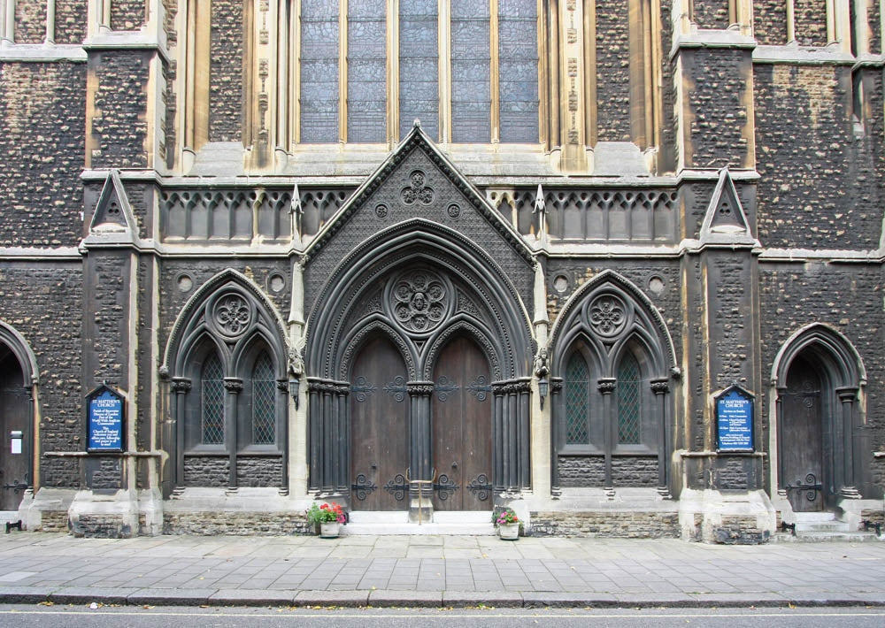 Photo 6x4 St Matthew, St Peterburgh Place, London W2 - West doorway Kensi c2010