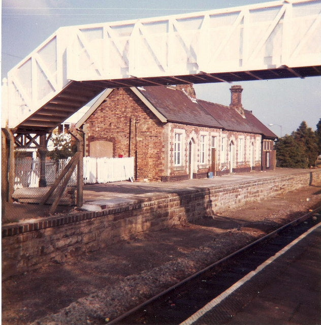 Photo 6x4 Llandrindod Wells Railway Station Llandrindod Wells\/Llandrindo c1985