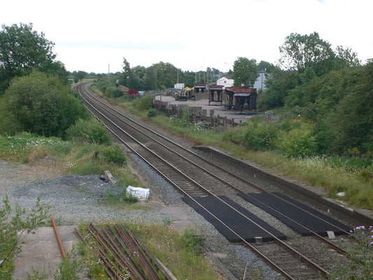 Photo 6x4 The Crewe-Chester railway line at Calveley Part of a platform o c2010