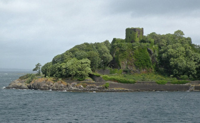 Photo 6x4 Donollie Castle on the promontory Oban\/NM8630 Photographer is  c2010