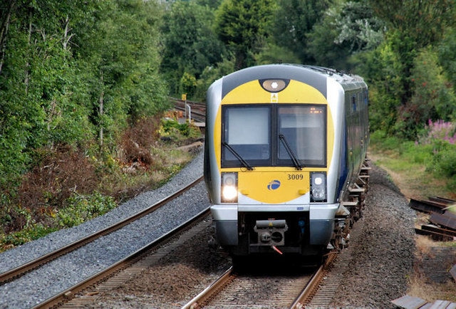 Photo 6x4 Railway, Balmoral, Belfast Windsor\/J3270 Over the years the ve c2010