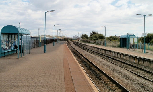 Photo 6x4 Ninian Park Railway Station, Cardiff Cardiff\/Caerdydd The stat c2010