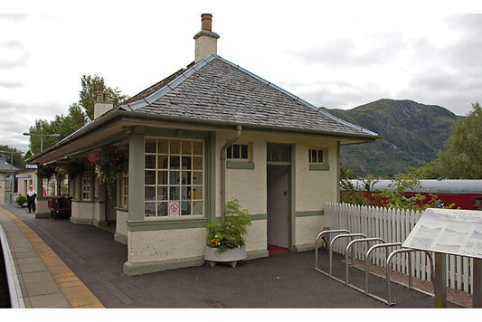 Photo 6x4 Glenfinnan Station  c2010