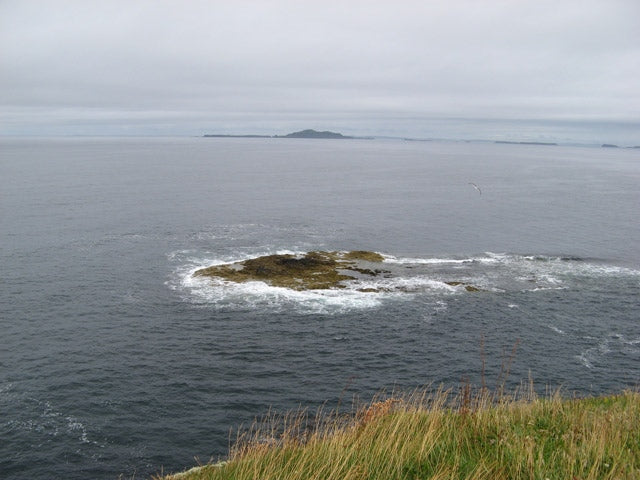 Photo 6x4 Eilean Dubh Port an Fhasgaidh A view to the small reef which ju c2010