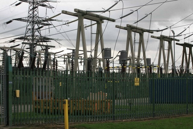 Photo 6x4 Complicated  close up of part of the Electrical Sub station Lum c2010