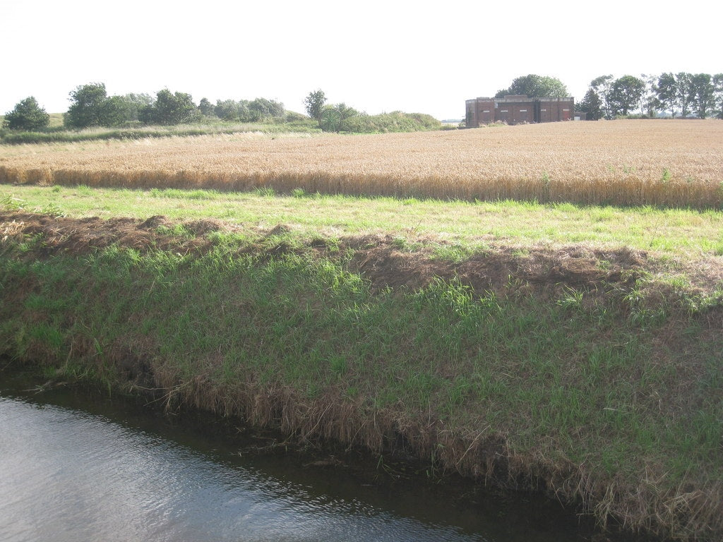 Photo 6x4 View towards Bewcarrs Pumping Station Keadby  c2010