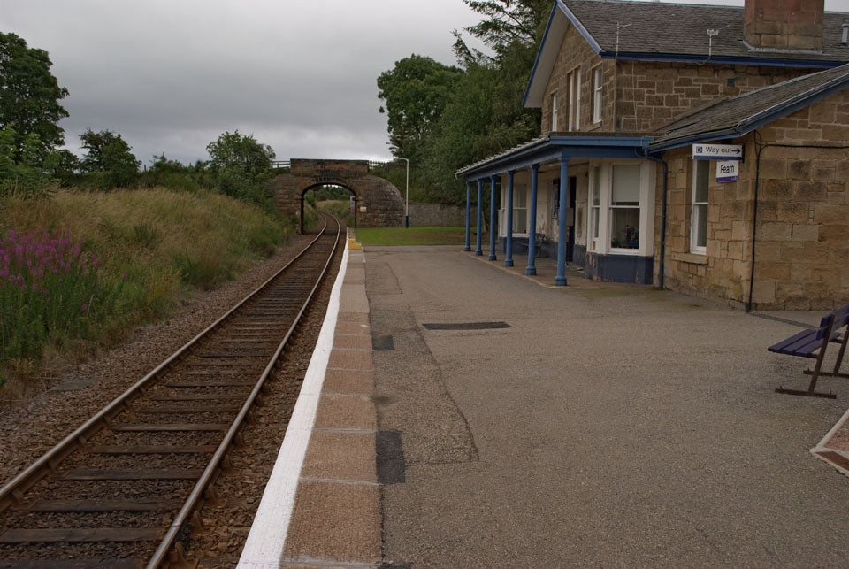 Photo 6x4 Fearn Station Loandhu  c2010