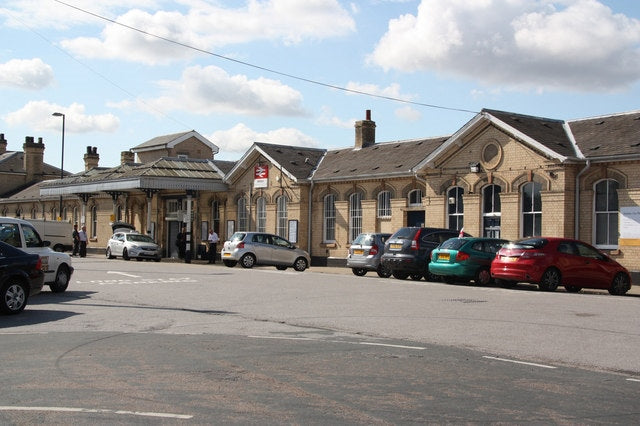 Photo 6x4 Retford Station Station frontage from Station Road c2010