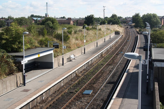 Photo 6x4 Retford Low Level Northern Rail station linking with the East C c2010