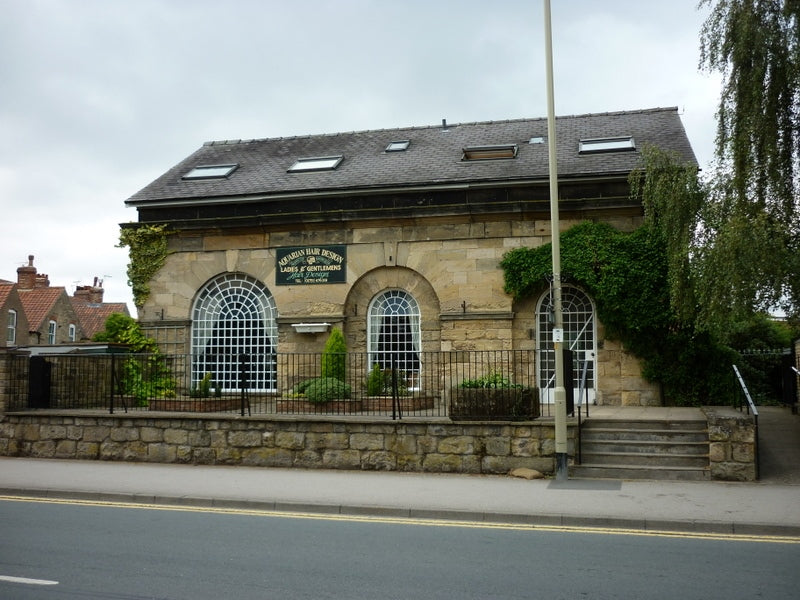 Photo 6x4 A short back &amp; sides sir Pickering\/SE7984 Aquarian Hair Design c2010