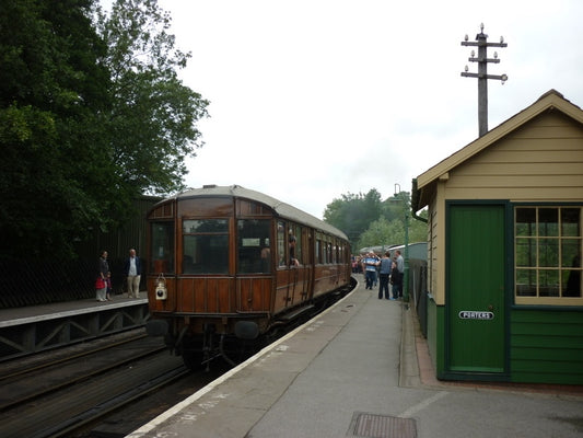 Photo 6x4 The train now leaving Pickering\/SE7984 The North Yorkshire Moo c2010