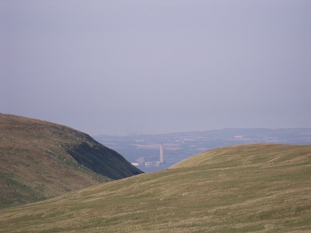 Photo 6x4 Longannet Power Station Kilsyth Flanked by the Garrell and Lair c2010