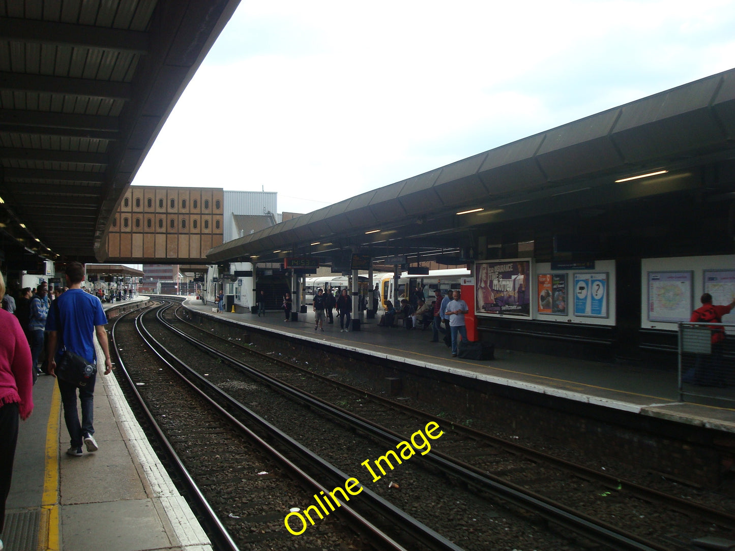 Photo 12x8 London Bridge railway station  c2010