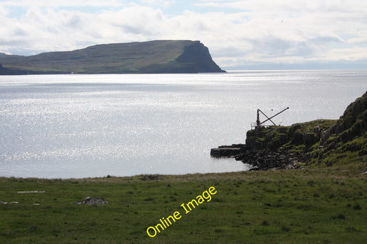 Photo 12x8 Crane above Neist Jetty Waterstein Rusted and unusable. 
Erect c2010