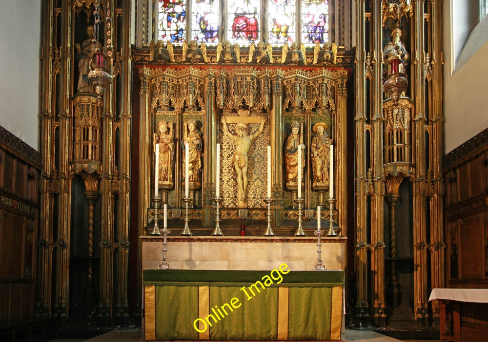 Photo 6x4 St Paul, Wilton Place, London SW1 - Reredos Westminster  c2010