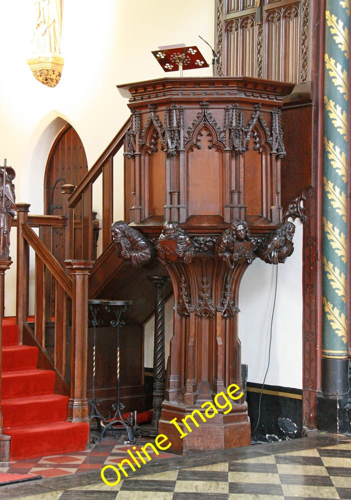 Photo 6x4 St Paul, Wilton Place, London SW1 - Pulpit Westminster  c2010