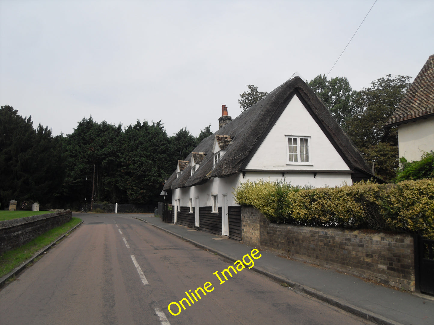 Photo 12x8 Trumpington Cottages  c2010