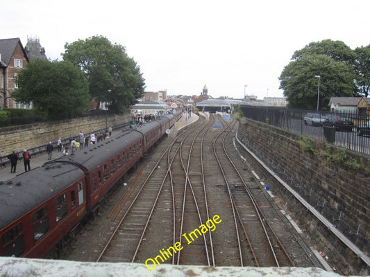 Photo 6x4 The Scarborough Flyer at Scarborough station Scarborough\/TA038 c2010