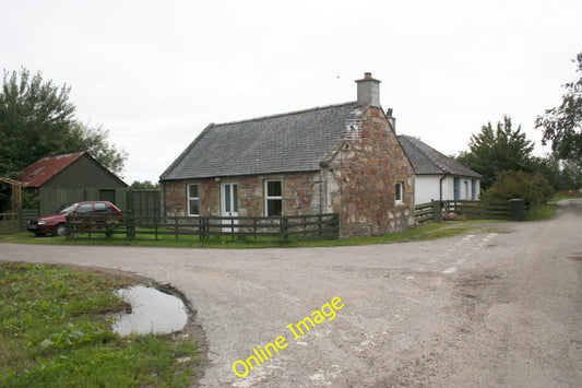 Photo 12x8 Hamilton Cottage, Arabella Holdings A traditional sandstone cot c2010