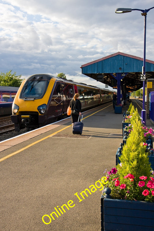 Photo 6x4 Oxford Station Oxford\/SP5106 A Reading bound Cross Country ser c2010