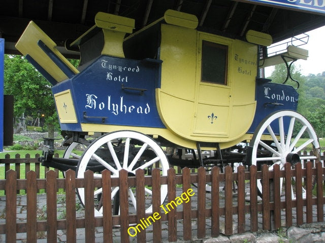 Photo 6x4 Old London to Holyhead coach Capel Curig Parked at the Ty&#039; c2010