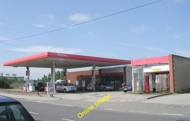 Photo 6x4 Total Filling Station - Savile Road Castleford  c2010