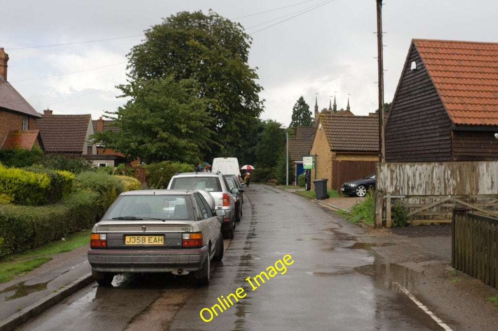 Photo 6x4 Church Road, Everton Everton\/TL2051  c2010