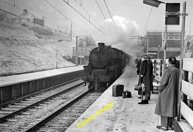 Photo 6x4 Hartford Station, in mid-winter Northwich View northward toward c1962