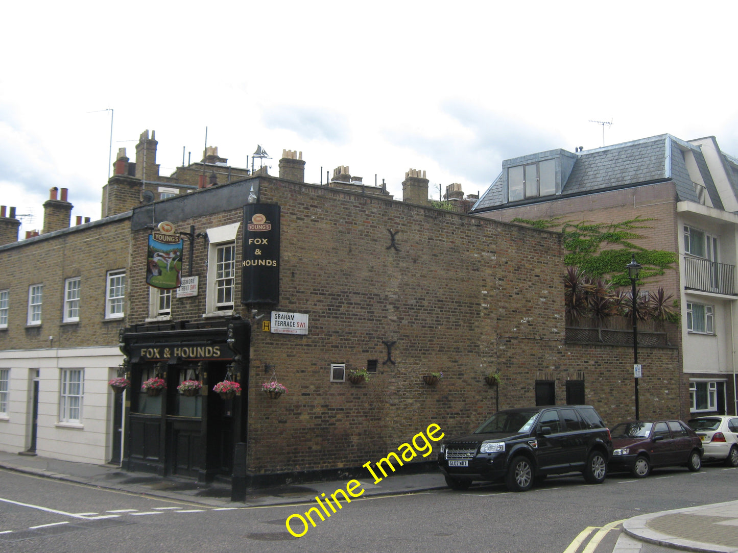 Photo 6x4 Fox and Hounds Public House, Sloane Square, London Westminster  c2010