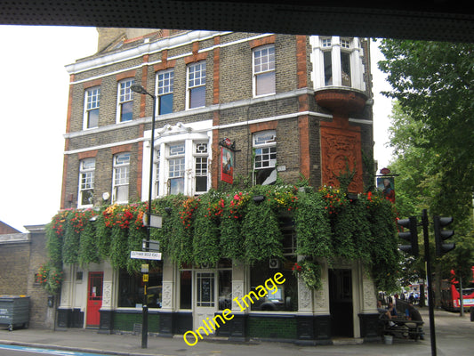 Photo 6x4 Duke Of York Public House, Elephant and Castle, London On the j c2010