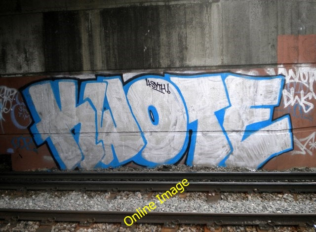 Photo 6x4 Tagging under the bridge, New Cross Station SE14 Deptford\/TQ36 c2010