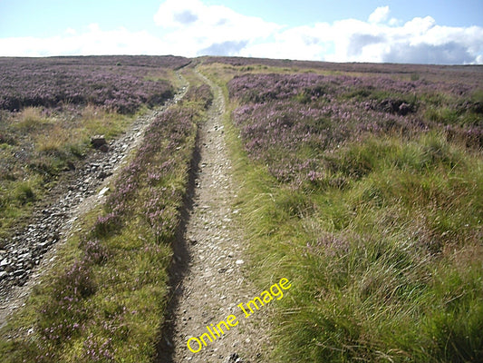 Photo 6x4 Ascent of Gallows Hill Towie\/NJ4312  c2010