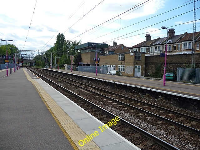 Photo 6x4 Southend Central Southend-on-Sea The western end of the station c2010