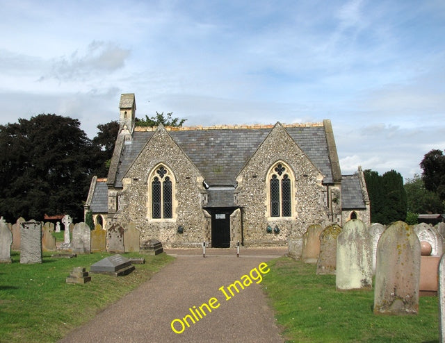 Photo 6x4 Cemetery chapel in London Road, Thetford Thetford\/TL8783  c2010