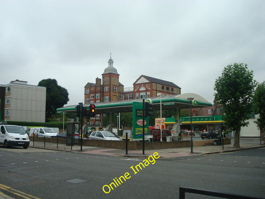 Photo 6x4 Petrol station, Trafalgar Road, Greenwich Greenwich\/TQ3977  c2010