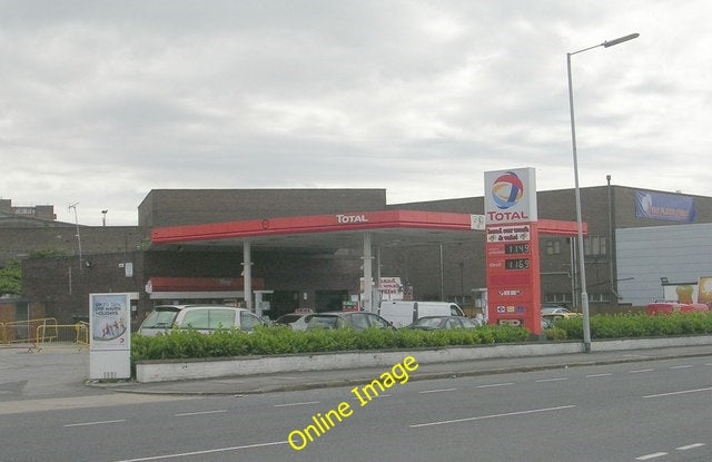 Photo 6x4 Total Filling Station - Roseville Road Leeds\/SE3034  c2010