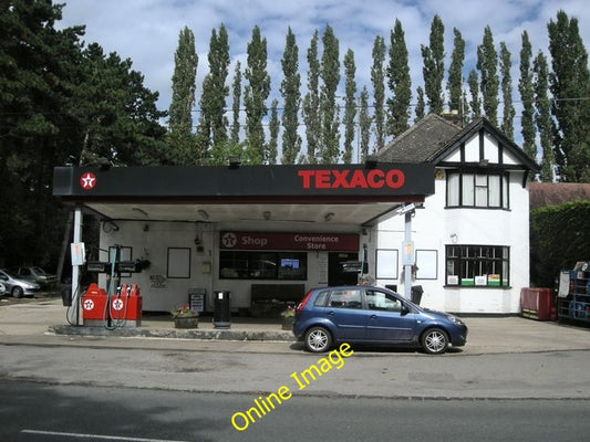 Photo 6x4 Broadway-Station Road Childswickham Filling station at the entr c2010