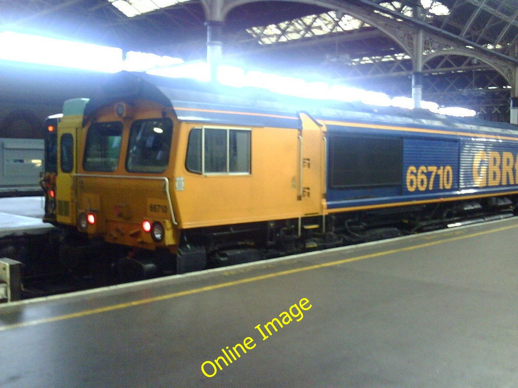 Photo 6x4 London Bridge station charter train GBRf Class 66/7 locomotive  c2010