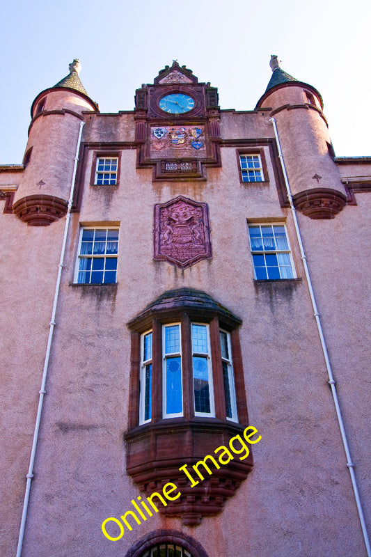 Photo 6x4 Fyvie castle Tifty Detail on east wing. c2010