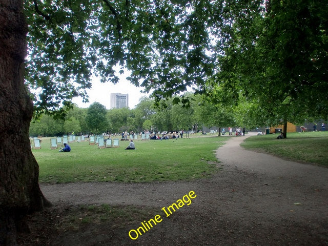 Photo 6x4 Green Park, London SW1 Westminster As seen from the Queen&#039; c2010