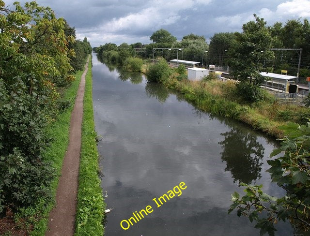 Photo 6x4 Bridgewater Canal and Timperley Station Altrincham A summertime c2010