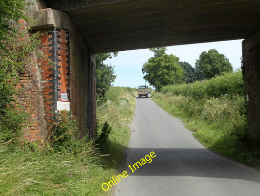 Photo 6x4 2010 : Railway bridge, Crookwood Lane Cuckoo's Corner\/SU0357 C c2010