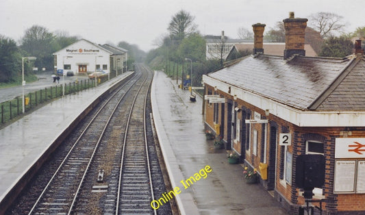 Photo 6x4 Camborne Station View westward, towards Penzance; ex-Great West c1987