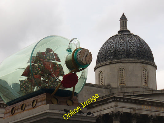 Photo 6x4 Glass Act London Ship in a Bottle on the Fourth Plinth, Trafalg c2010